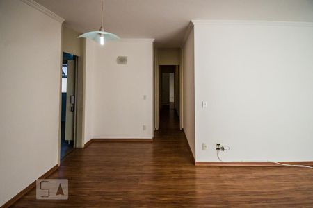 Sala de apartamento para alugar com 3 quartos, 98m² em Cambuí, Campinas