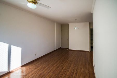 Sala de apartamento para alugar com 3 quartos, 98m² em Cambuí, Campinas