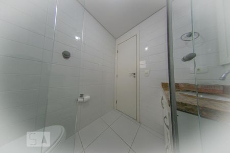 Banheiro da Suíte de apartamento para alugar com 3 quartos, 74m² em Vila Izabel, Curitiba