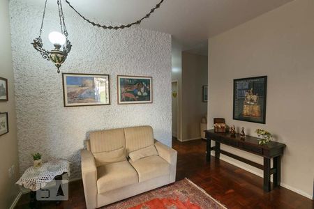 Sala de casa à venda com 3 quartos, 230m² em Santa Tereza, Porto Alegre