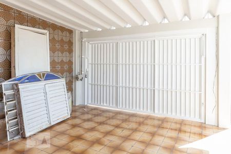 Casa para alugar com 40m², 1 quarto e 1 vaga Casa para alugar com 40m², 1 quarto e 1 vagaGaragem