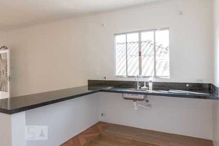 Casa para alugar com 40m², 1 quarto e 1 vaga Casa para alugar com 40m², 1 quarto e 1 vagaCozinha