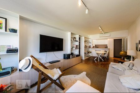 Sala de apartamento à venda com 3 quartos, 120m² em Cambuí, Campinas