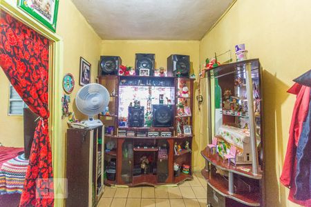 Casa à venda com 400m², 1 quarto e 3 vagas Casa à venda com 400m², 1 quarto e 3 vagasSala de Estar Casa 3