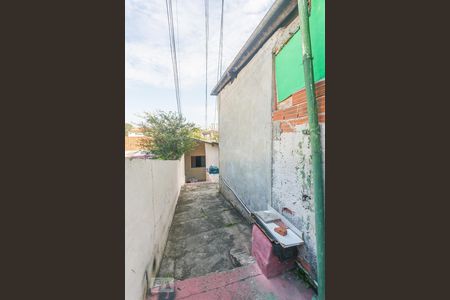 Casa à venda com 400m², 1 quarto e 3 vagas Casa à venda com 400m², 1 quarto e 3 vagasCorredor Lateral