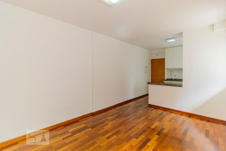 Sala de apartamento para alugar com 2 quartos, 55m² em Consolação, São Paulo
