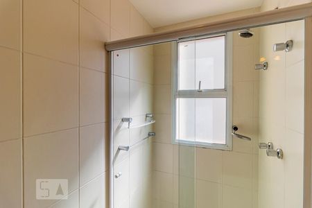 Apartamento para alugar com 55m², 2 quartos e 1 vagaBanheiro - Box de Vidro