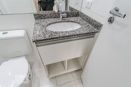 Apartamento à venda com 70m², 3 quartos e 1 vaga Apartamento à venda com 70m², 3 quartos e 1 vagaBanheiro