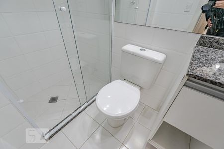 Apartamento à venda com 70m², 3 quartos e 1 vaga Apartamento à venda com 70m², 3 quartos e 1 vagaBanheiro