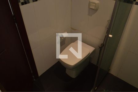 Casa de condomínio à venda com 364m², 3 quartos e 2 vagas Casa de condomínio à venda com 364m², 3 quartos e 2 vagasBanheiro/Quarto 2