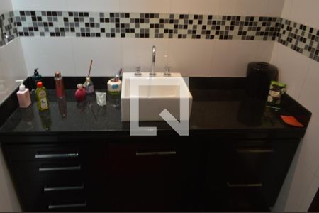 Casa de condomínio à venda com 364m², 3 quartos e 2 vagas Casa de condomínio à venda com 364m², 3 quartos e 2 vagasBanheiro/Quarto 2