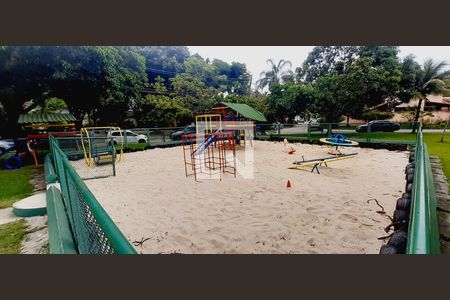 Casa de condomínio à venda com 364m², 3 quartos e 2 vagas Casa de condomínio à venda com 364m², 3 quartos e 2 vagasÁrea comum