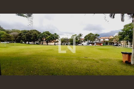 Casa de condomínio à venda com 364m², 3 quartos e 2 vagas Casa de condomínio à venda com 364m², 3 quartos e 2 vagasÁrea comum