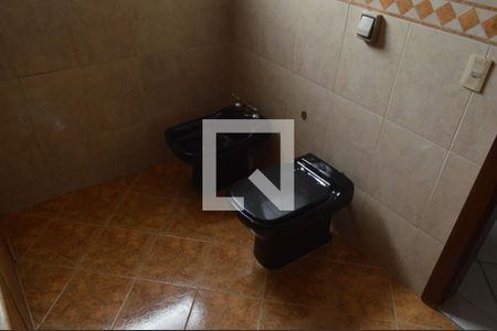 Casa de condomínio à venda com 364m², 3 quartos e 2 vagas Casa de condomínio à venda com 364m², 3 quartos e 2 vagasBanheiro/Quarto 2