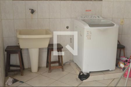 Casa de condomínio à venda com 364m², 3 quartos e 2 vagas Casa de condomínio à venda com 364m², 3 quartos e 2 vagasLavanderia