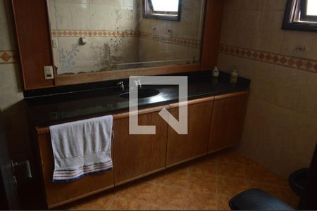 Casa de condomínio à venda com 364m², 3 quartos e 2 vagas Casa de condomínio à venda com 364m², 3 quartos e 2 vagasBanheiro/Quarto 2