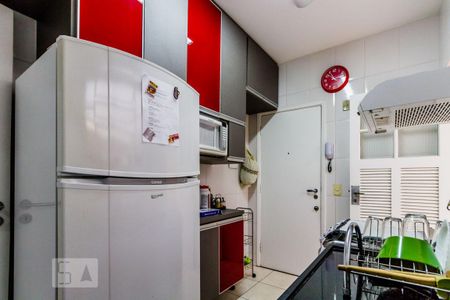 Apartamento à venda com 75m², 2 quartos e 1 vaga Apartamento à venda com 75m², 2 quartos e 1 vagaCozinha
