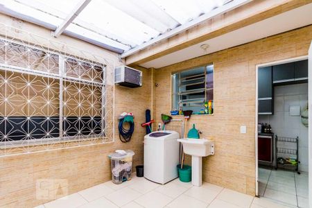 Apartamento à venda com 75m², 2 quartos e 1 vaga Apartamento à venda com 75m², 2 quartos e 1 vagaÁrea de Serviço