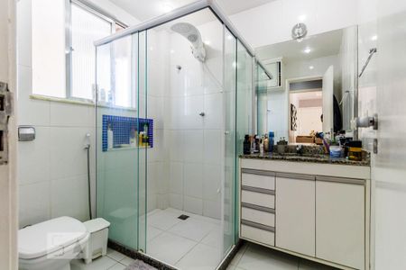 Apartamento à venda com 75m², 2 quartos e 1 vaga Apartamento à venda com 75m², 2 quartos e 1 vagaBanheiro