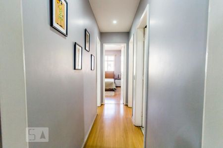 Apartamento à venda com 75m², 2 quartos e 1 vaga Apartamento à venda com 75m², 2 quartos e 1 vagaCorredor
