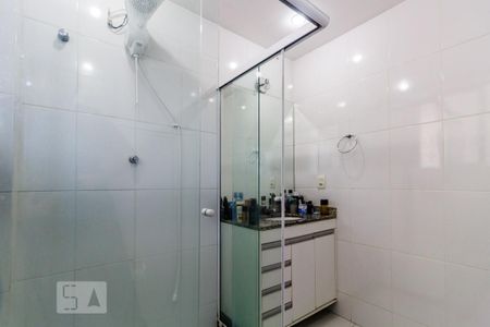 Apartamento à venda com 75m², 2 quartos e 1 vaga Apartamento à venda com 75m², 2 quartos e 1 vagaBanheiro