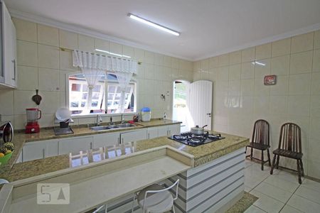 Casa para alugar com 1600m², 6 quartos e sem vagaCozinha