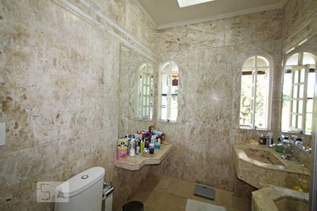 Casa para alugar com 1600m², 6 quartos e sem vagaBanheiro Suíte Master