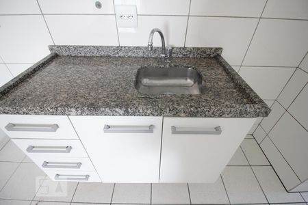 Apartamento para alugar com 66m², 3 quartos e 1 vagaPia