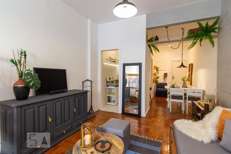Quarto de kitnet/studio para alugar com 1 quarto, 45m² em Centro, Rio de Janeiro