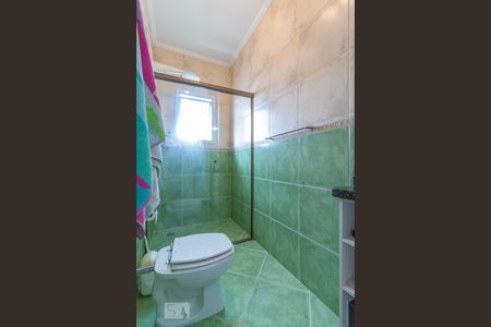 Casa à venda com 220m², 3 quartos e 3 vagasBanheiro da Suíte 1