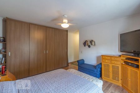 Casa à venda com 220m², 3 quartos e 3 vagasSuíte 2