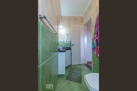 Casa à venda com 220m², 3 quartos e 3 vagasBanheiro da Suíte 1