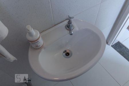 Casa à venda com 220m², 3 quartos e 3 vagasBanheiro de Serviço