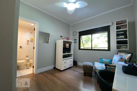 Apartamento à venda com 212m², 3 quartos e 3 vagas Apartamento à venda com 212m², 3 quartos e 3 vagasSuíte 2