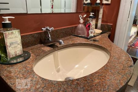 Apartamento à venda com 212m², 3 quartos e 3 vagas Apartamento à venda com 212m², 3 quartos e 3 vagasBanheiro - Torneira