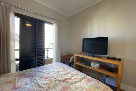 Apartamento à venda com 212m², 3 quartos e 3 vagas Apartamento à venda com 212m², 3 quartos e 3 vagasSuíte 1