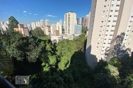 Apartamento à venda com 212m², 3 quartos e 3 vagas Apartamento à venda com 212m², 3 quartos e 3 vagasVista da Suíte 1