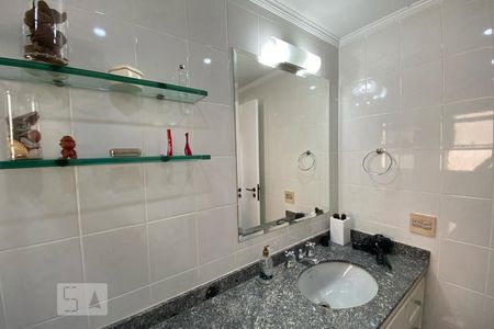 Apartamento à venda com 212m², 3 quartos e 3 vagas Apartamento à venda com 212m², 3 quartos e 3 vagasBanheiro da Suíte 3