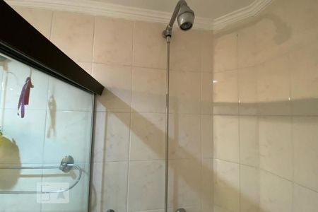 Apartamento à venda com 212m², 3 quartos e 3 vagas Apartamento à venda com 212m², 3 quartos e 3 vagasChuveiro