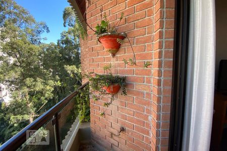 Apartamento à venda com 212m², 3 quartos e 3 vagas Apartamento à venda com 212m², 3 quartos e 3 vagasSuíte 1