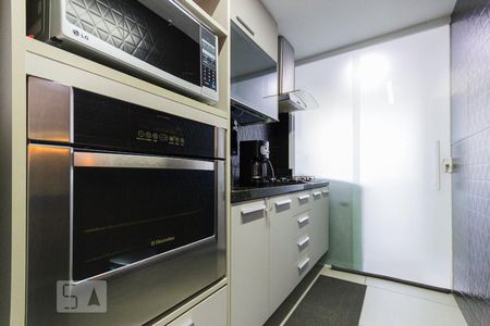 Apartamento para alugar com 78m², 3 quartos e 2 vagas Apartamento para alugar com 78m², 3 quartos e 2 vagasCozinha
