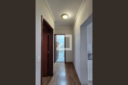 Corredor  de apartamento para alugar com 2 quartos, 60m² em Jardim Paulicéia, Campinas