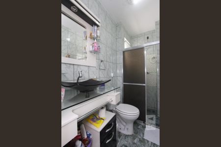 BANHEIRO de apartamento para alugar com 1 quarto, 38m² em São Sebastião, Porto Alegre
