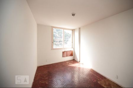 Apartamento à venda com 70m², 2 quartos e 1 vaga Apartamento à venda com 70m², 2 quartos e 1 vagaSuíte