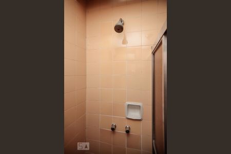 Apartamento à venda com 70m², 2 quartos e 1 vaga Apartamento à venda com 70m², 2 quartos e 1 vagaBanheiro