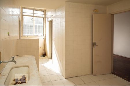 Apartamento à venda com 70m², 2 quartos e 1 vaga Apartamento à venda com 70m², 2 quartos e 1 vagaCozinha