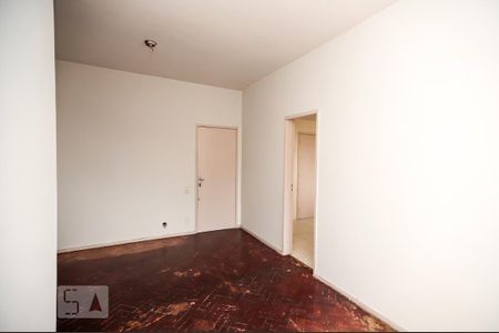Apartamento à venda com 70m², 2 quartos e 1 vaga Apartamento à venda com 70m², 2 quartos e 1 vagaSala