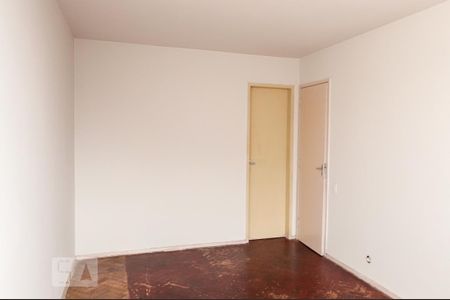 Apartamento à venda com 70m², 2 quartos e 1 vaga Apartamento à venda com 70m², 2 quartos e 1 vagaSuíte