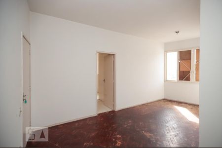 Apartamento à venda com 70m², 2 quartos e 1 vaga Apartamento à venda com 70m², 2 quartos e 1 vagaSala