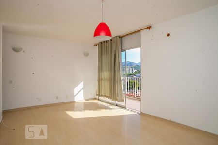 Sala de apartamento para alugar com 1 quarto, 60m² em Taquara, Rio de Janeiro